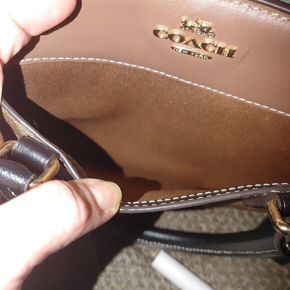 COACH Mini Darcie Like NEW - Picture 4 of 11